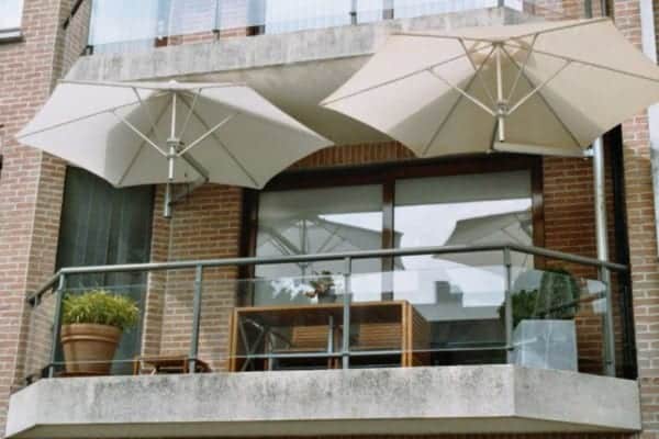 parasol op balkon