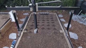 farmbot robot moestuin